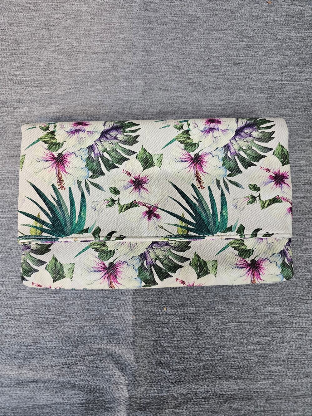 Kelly & Katie Women's Multicolor Tropical Floral Print Handbag Clutch